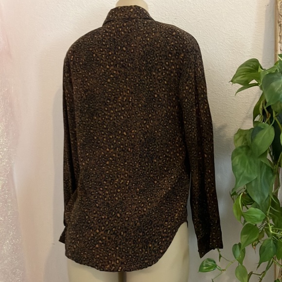 Vintage Blouse Allison Taylor Silk Leopard Print Long Sleeve Brown 
Bin#1 - Picture 7 of 9